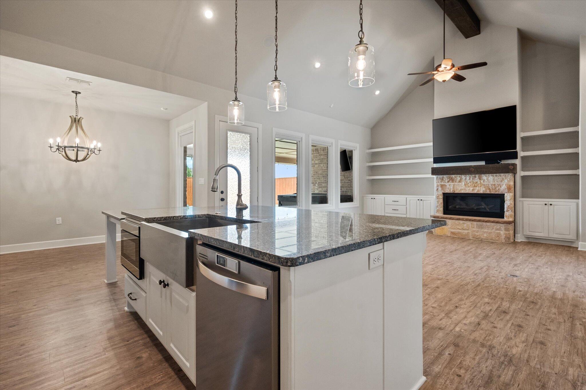 1210 North 14th Place Wolfforth, TX 79382 - Photo 12 of 51 13-1210 N 14th Pl_8694