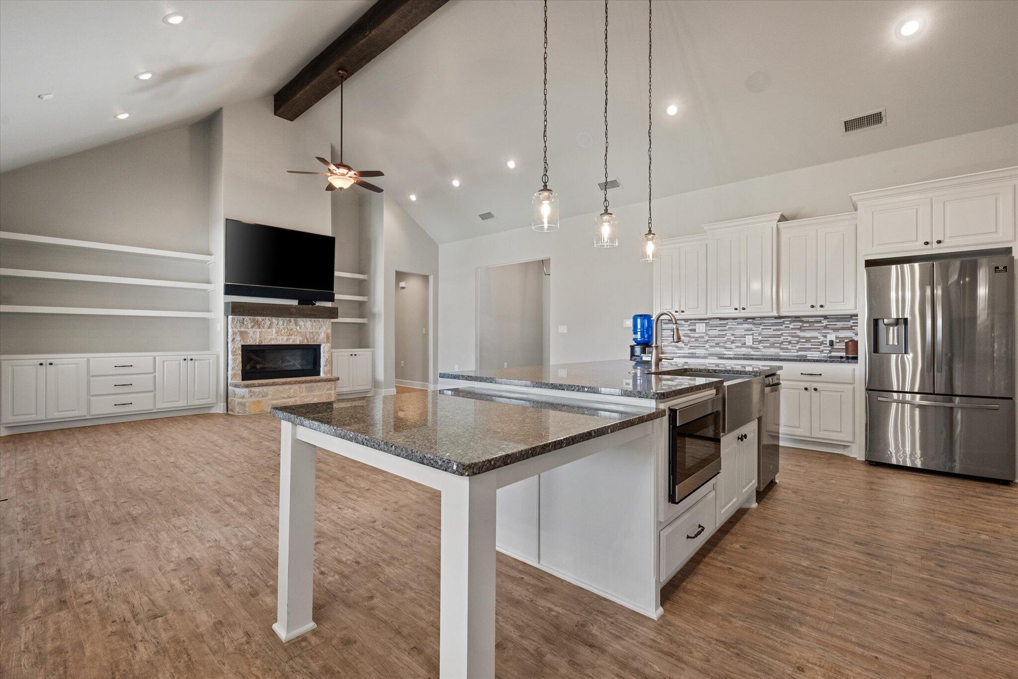 1210 North 14th Place Wolfforth, TX 79382 - Photo 13 of 51 14-1210 N 14th Pl_8699