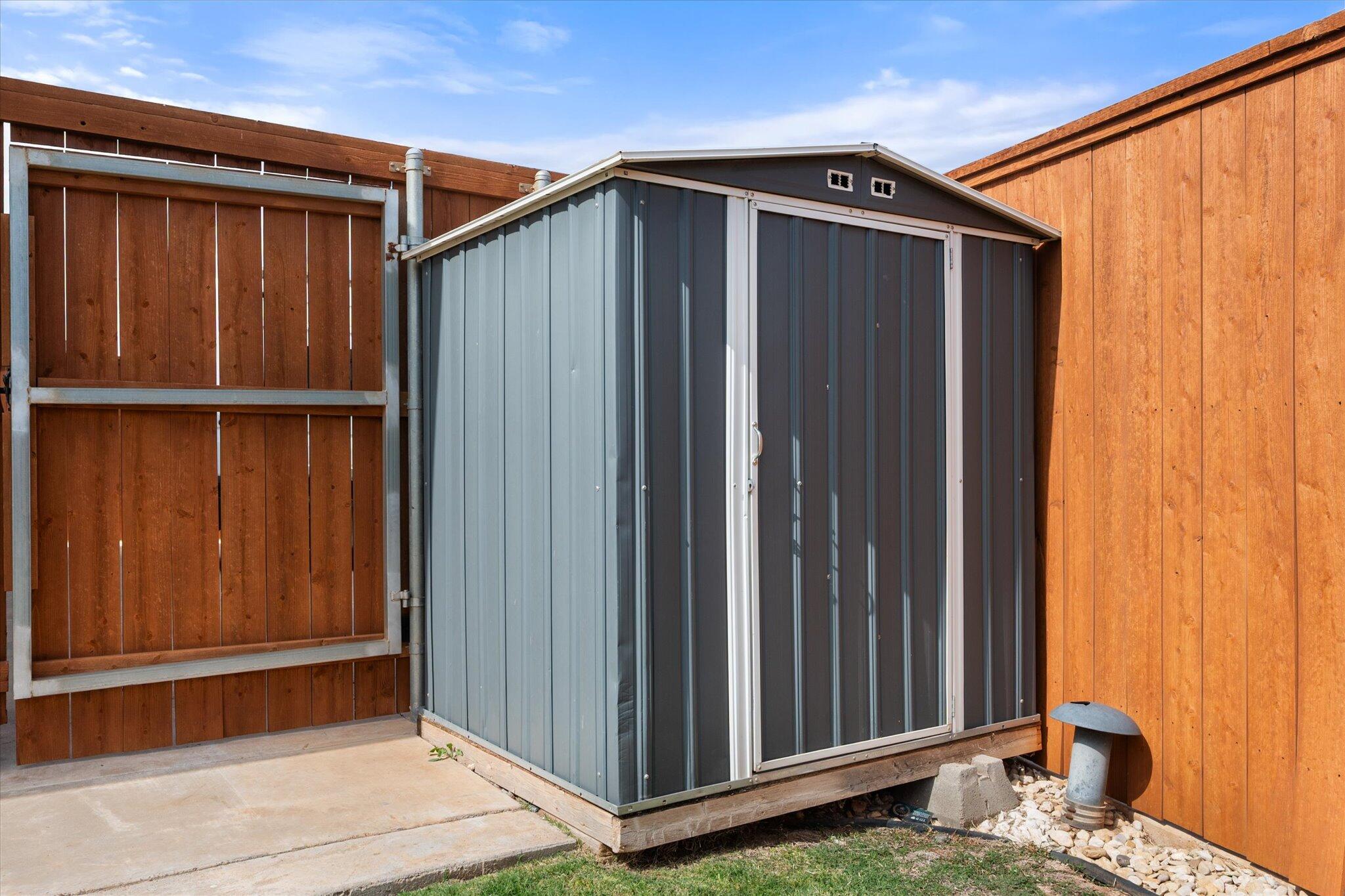 1210 North 14th Place Wolfforth, TX 79382 - Photo 46 of 51 46-1210 N 14th Pl_8933