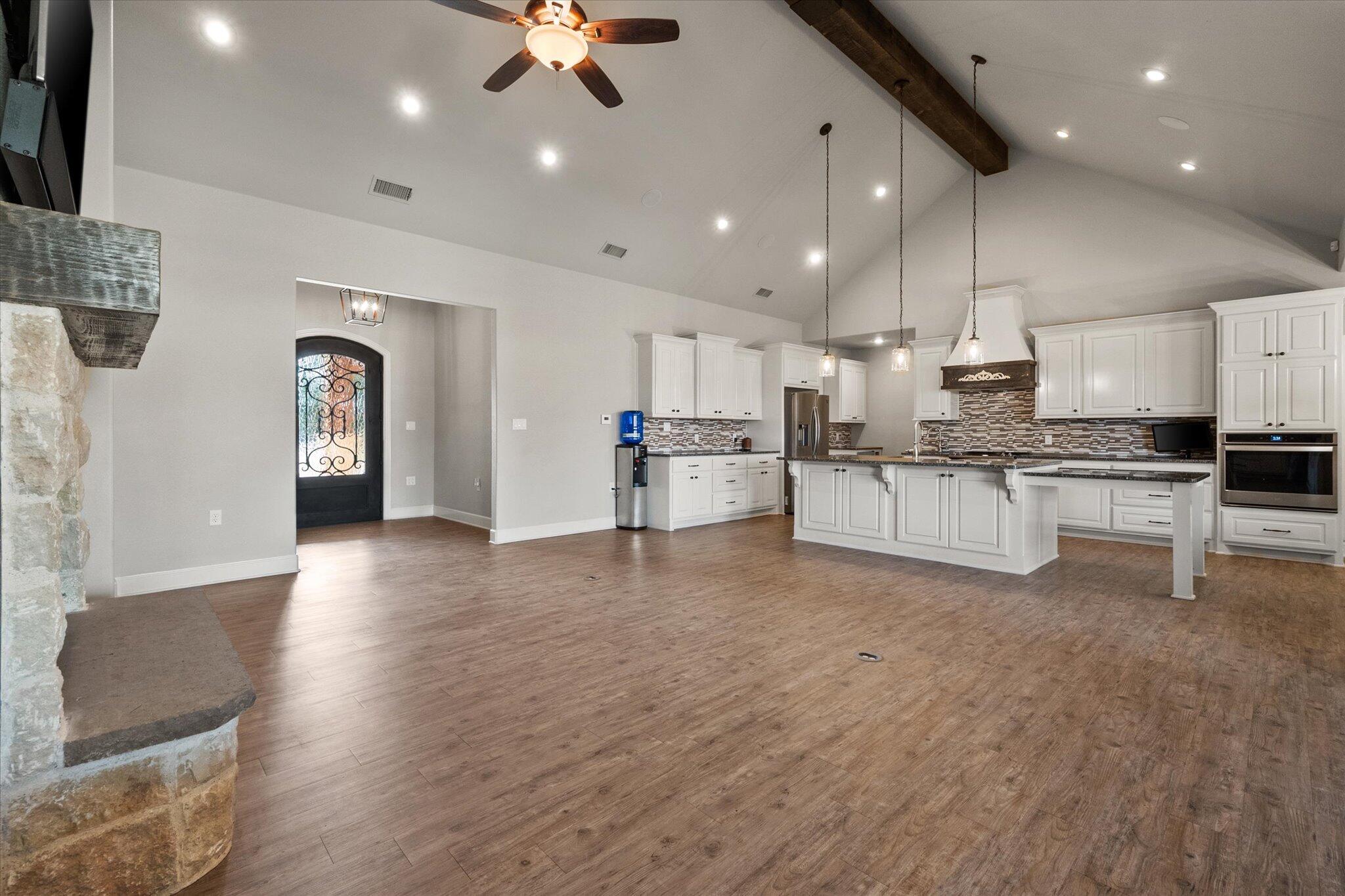 1210 North 14th Place Wolfforth, TX 79382 - Photo 6 of 51 10-1210 N 14th Pl_8674