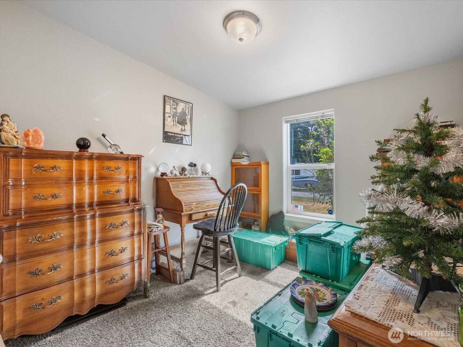 12721 West Macs Loop Road Granite Falls, WA 98252 - Photo 18 of 31 a view of a livingroom with furniture