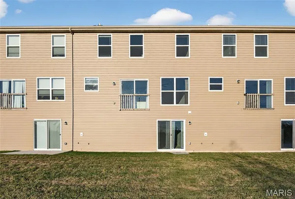 $315,000 | 112 Deer Grv Court, St. Peters, MO 63376