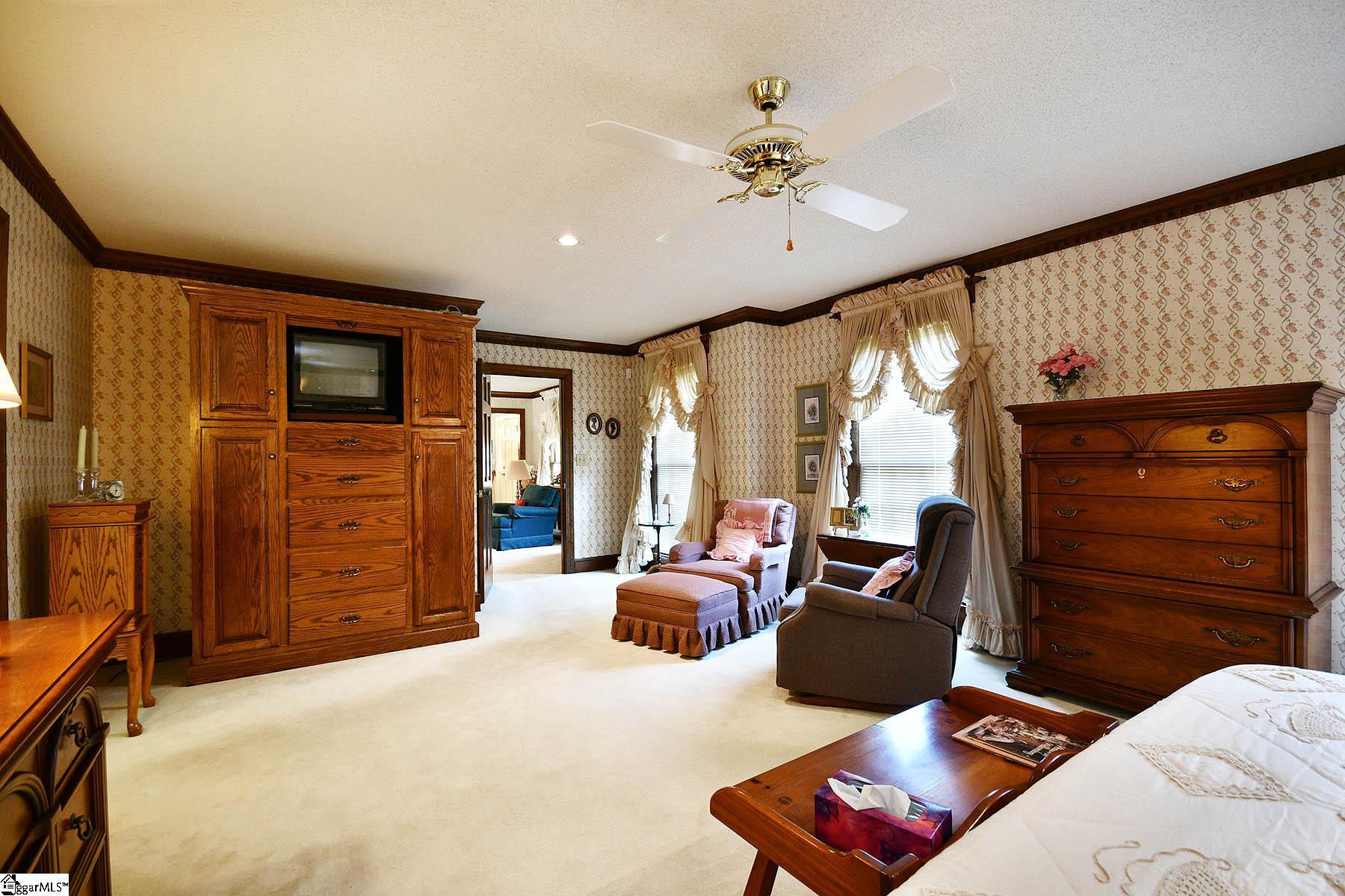 2185 Locust Hill Road Greer, SC 29651 - Photo 22 of 36