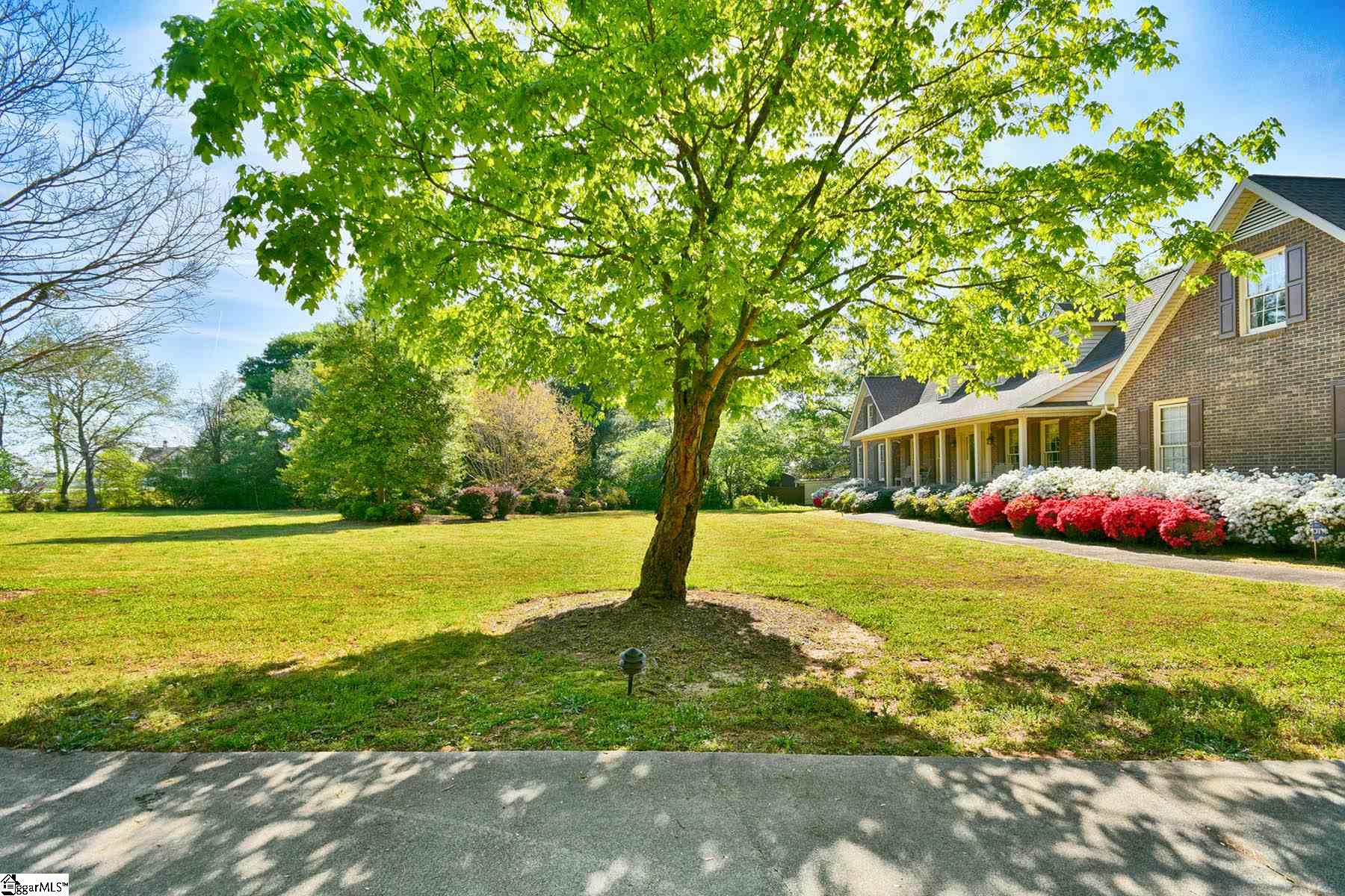 2185 Locust Hill Road Greer, SC 29651 - Photo 4 of 36