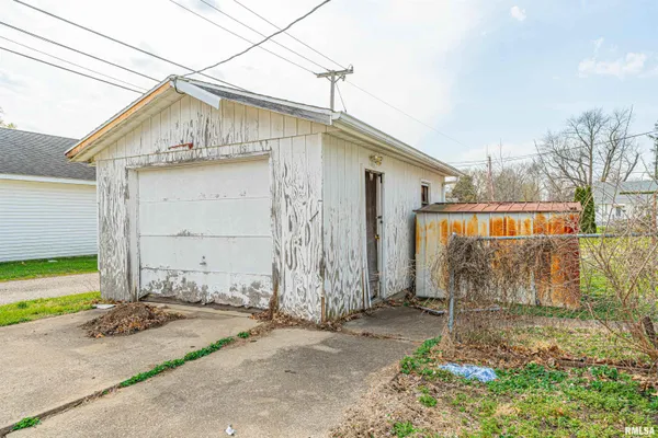 $50,000 | 405 5th Street, Lincoln, IL 62656