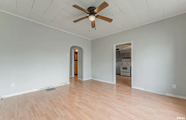 $50,000 | 405 5th Street, Lincoln, IL 62656