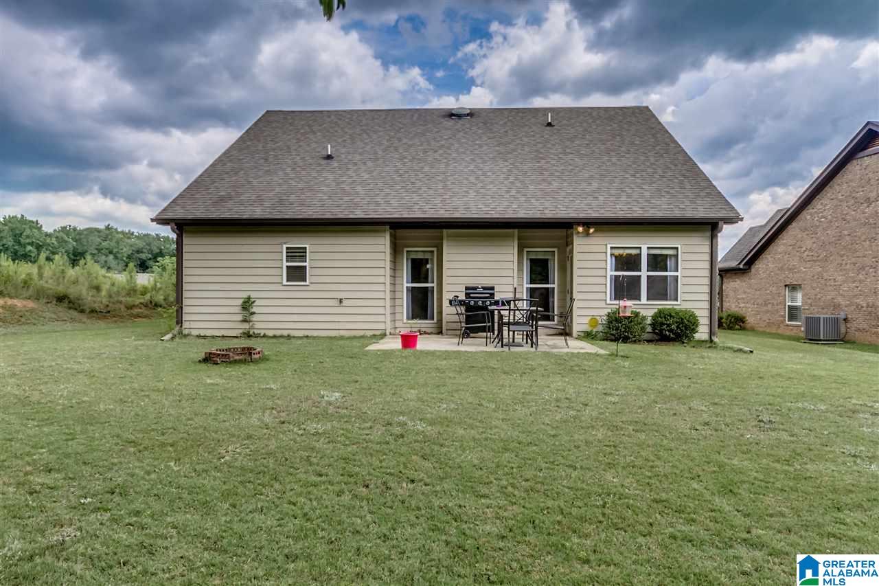 932 Valley Circle Leeds, AL 35094 - Photo 2 of 35
