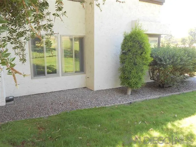 17657 Pomerado Road, Unit 52 San Diego, CA 92128 - Photo 18 of 25