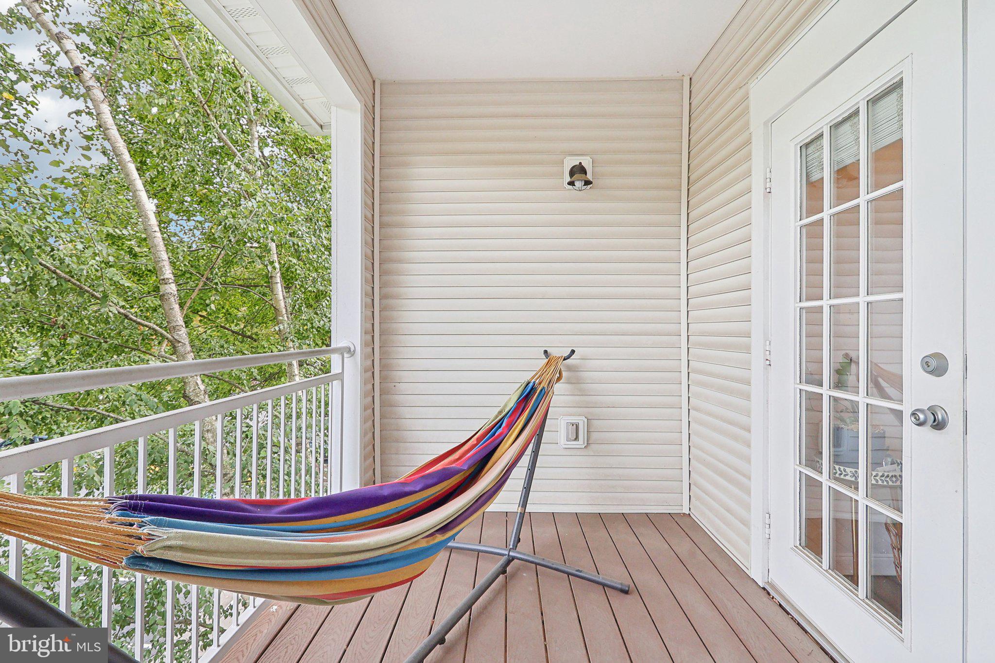 1516 North Point Drive, Unit 301 Reston, VA 20194 - Photo 30 of 31 a balcony with a small space