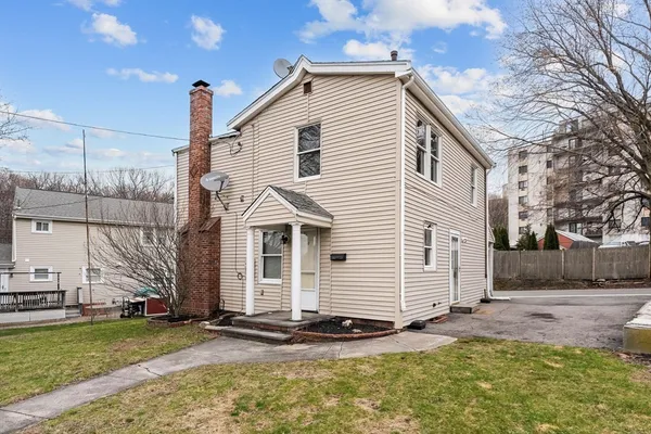 $3,300 | 10 Ernest Avenue, Quincy, MA 02169