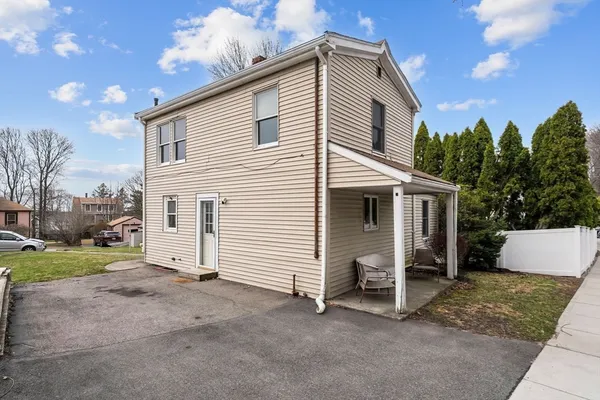 $3,300 | 10 Ernest Avenue, Quincy, MA 02169