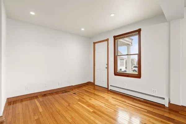 $3,300 | 10 Ernest Avenue, Quincy, MA 02169