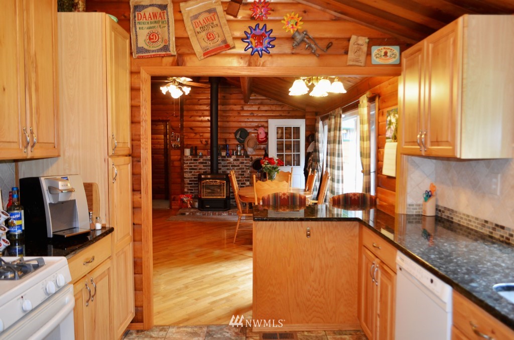 350-30 Gish Road Onalaska, WA 98570 - Photo 8 of 25 Gallery Image 8