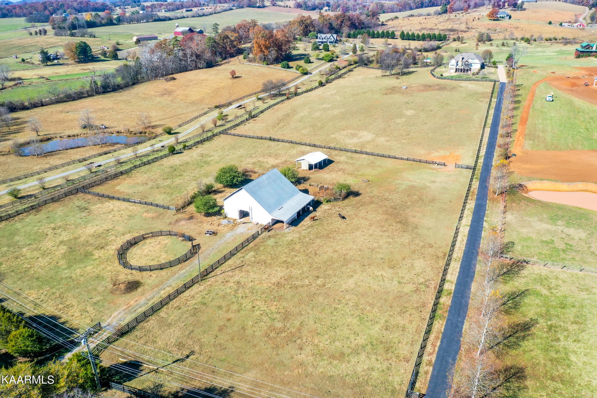 6069 Morganton Road Greenback, TN 37742 - Photo 18 of 60