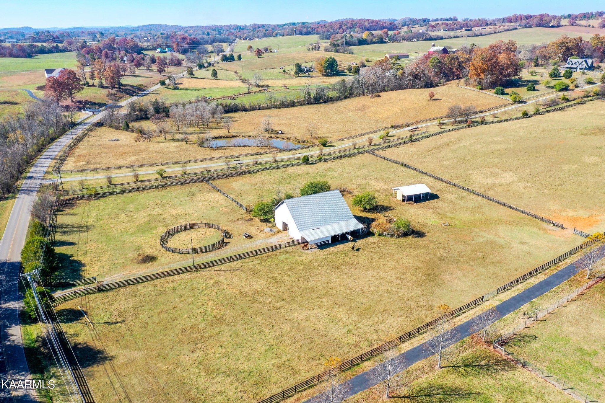 6069 Morganton Road Greenback, TN 37742 - Photo 19 of 60