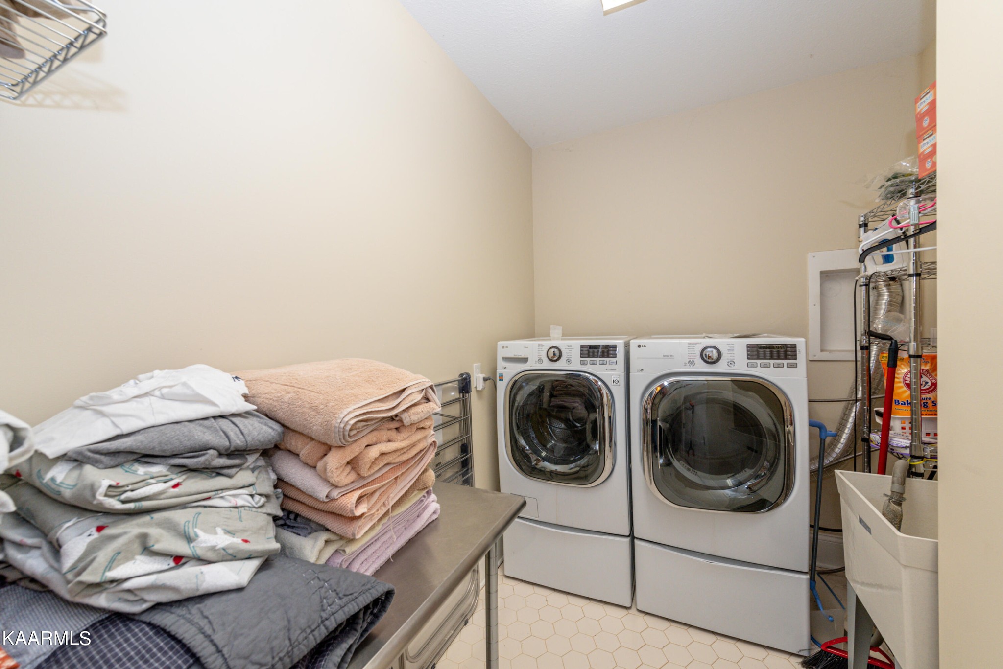 6069 Morganton Road Greenback, TN 37742 - Photo 44 of 60