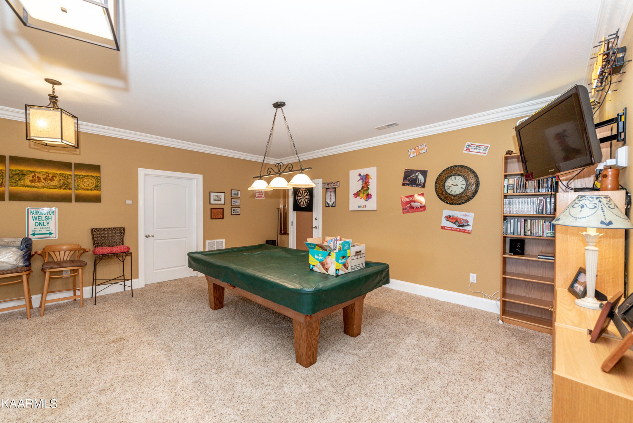 6069 Morganton Road Greenback, TN 37742 - Photo 53 of 60 a living room with furniture and a table