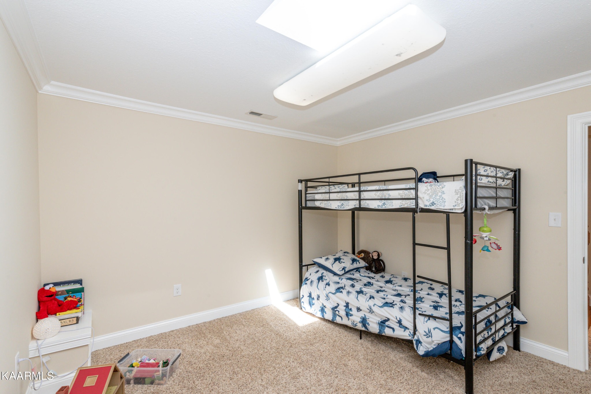6069 Morganton Road Greenback, TN 37742 - Photo 60 of 60 a bedroom with bunk bed and a window