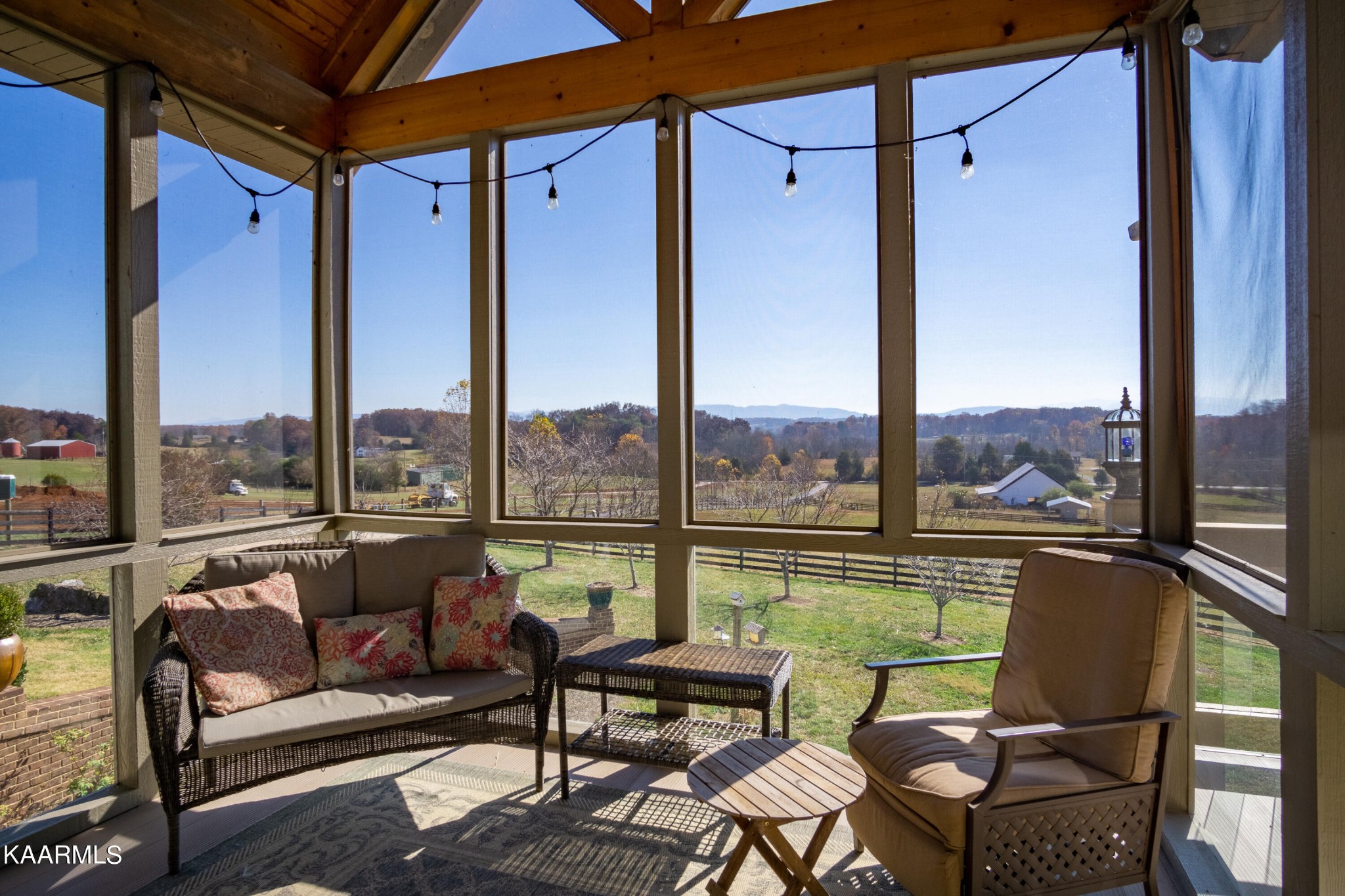 6069 Morganton Road Greenback, TN 37742 - Photo 6 of 60