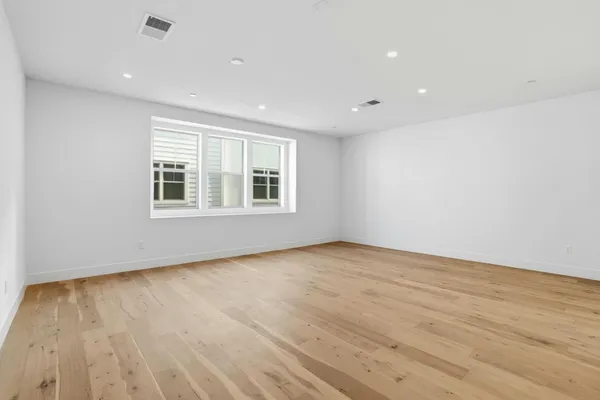 $1,148,000 | Oak Circle, Walnut Creek, CA 94597