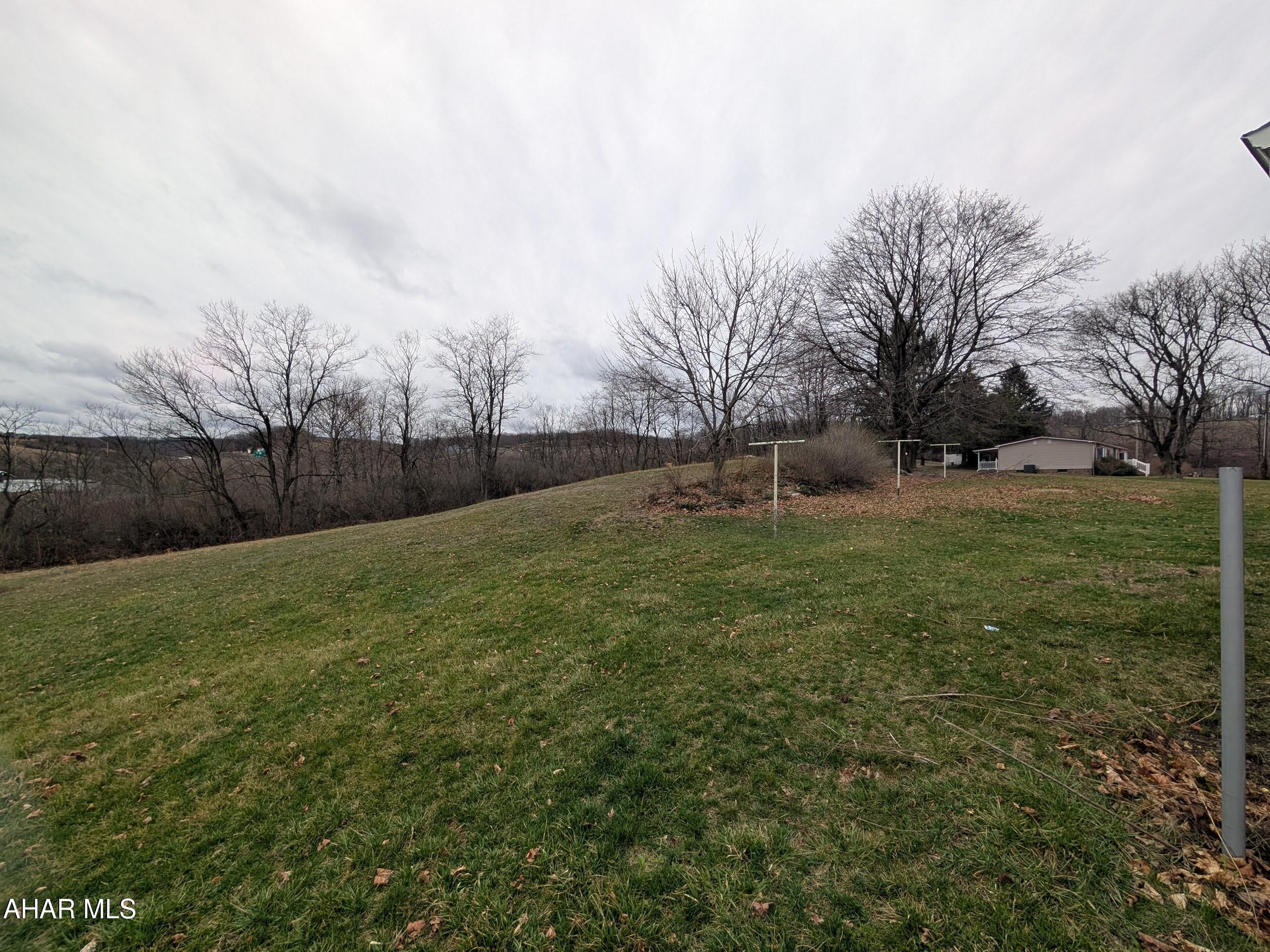 533 Wheeland Road Duncansville, PA 16635 - Photo 6 of 33