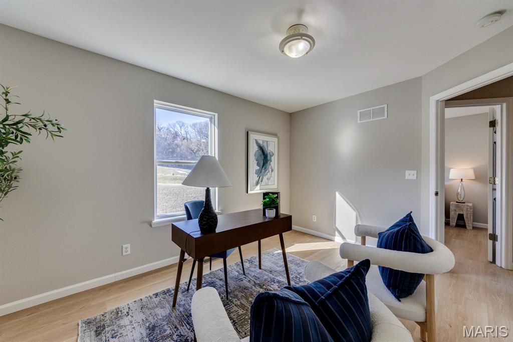 2301 Fairway High Ridge, MO 63049 - Photo 29 of 51