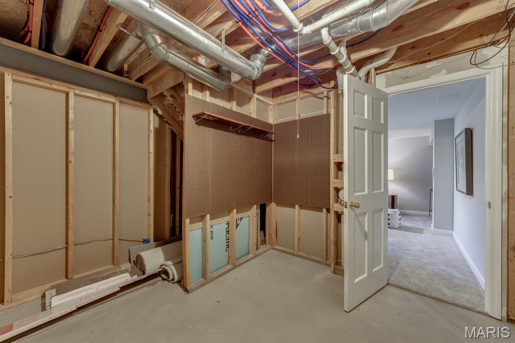 2301 Fairway High Ridge, MO 63049 - Photo 40 of 51