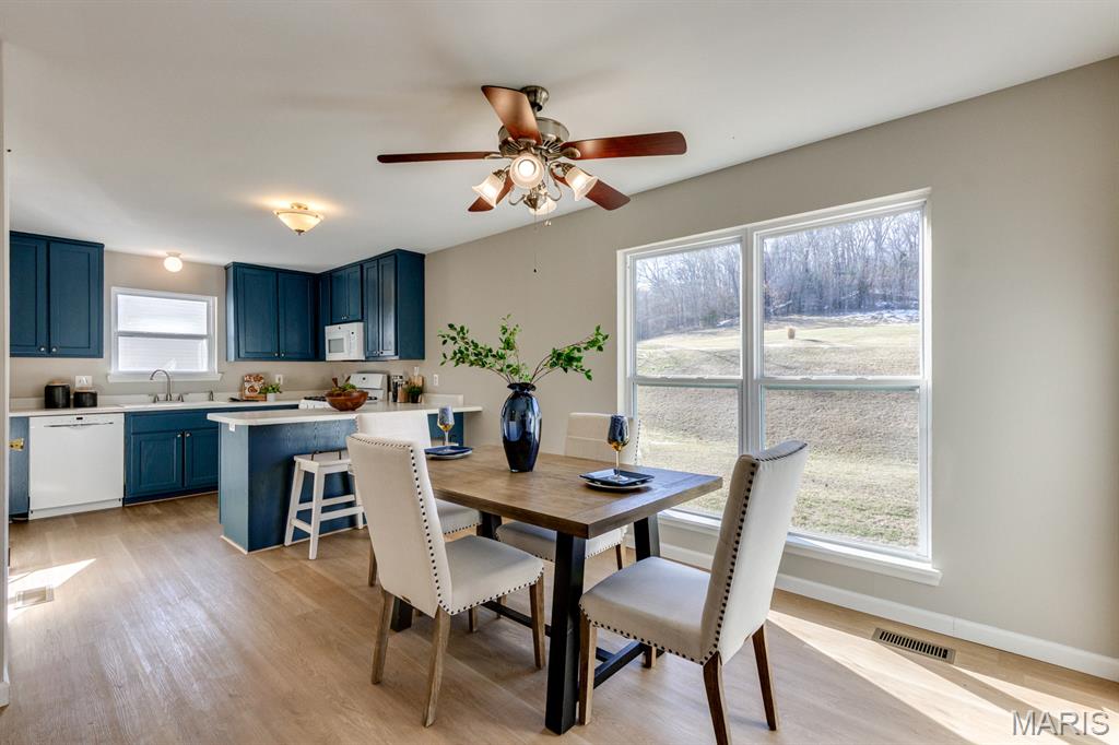 2301 Fairway High Ridge, MO 63049 - Photo 6 of 51