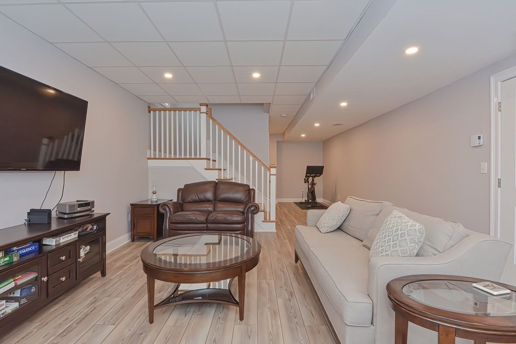 54 Oakhurst Road Hopkinton, MA 01748 - Photo 33 of 38 Gallery Image 33