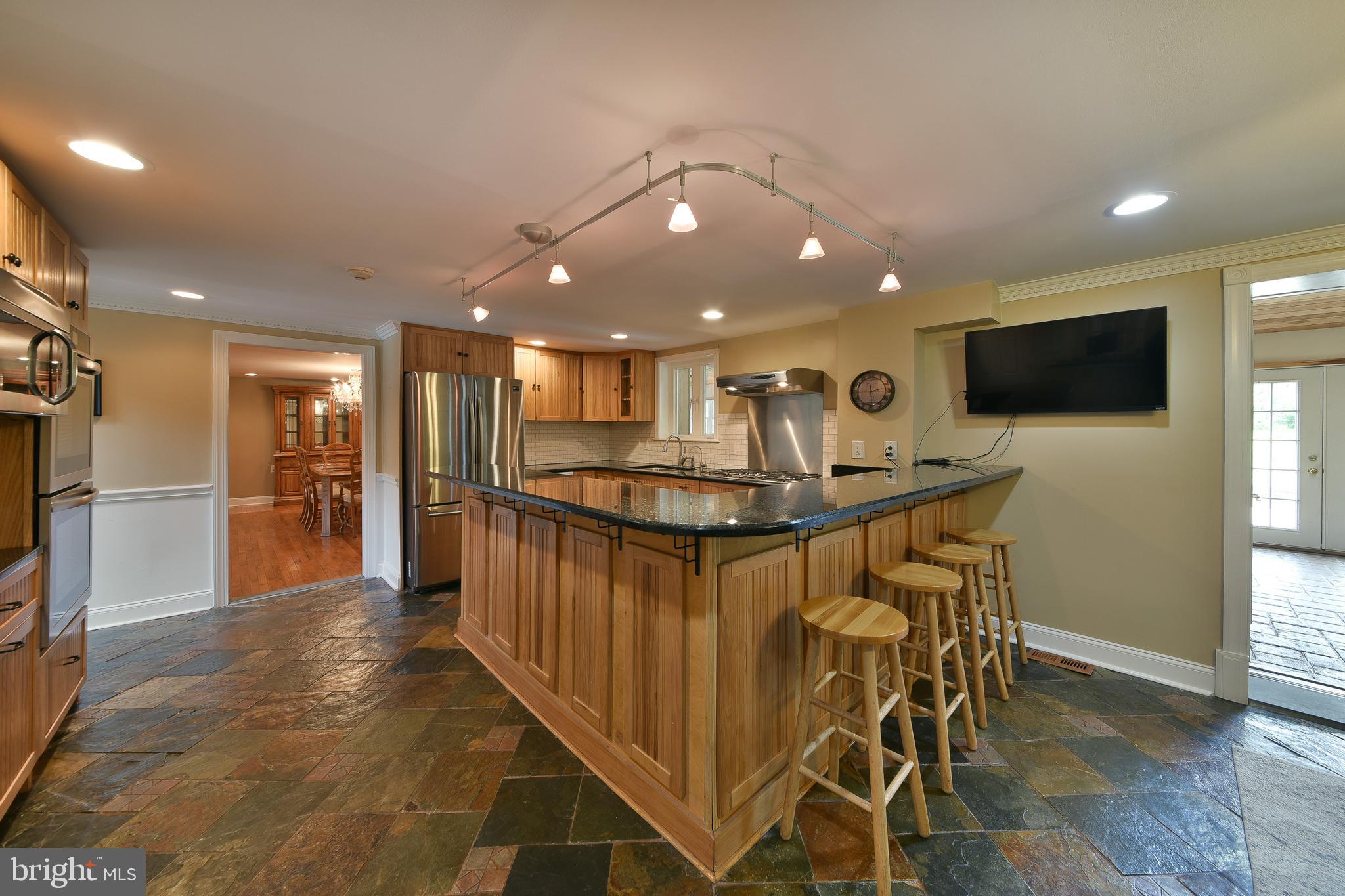 715 Bucks Road Perkasie, PA 18944 - Photo 26 of 55 Island and Breakfast Bar