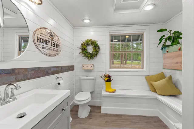 $599,000 | 332841 Highway 2, Newport, WA 99156