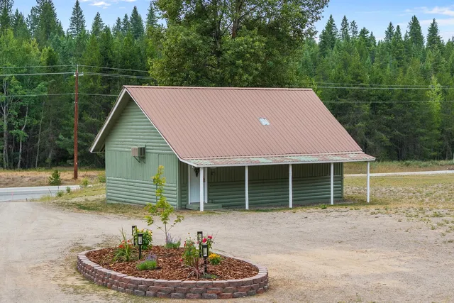 $599,000 | 332841 Highway 2, Newport, WA 99156