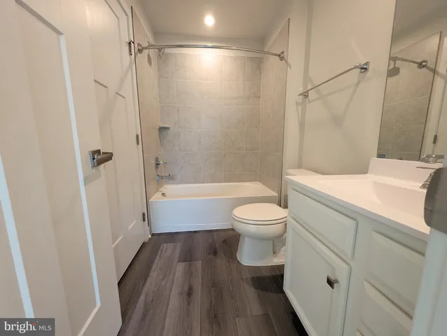 $3,195 | 14024 Sunrise Valley Drive, Herndon, VA 20171