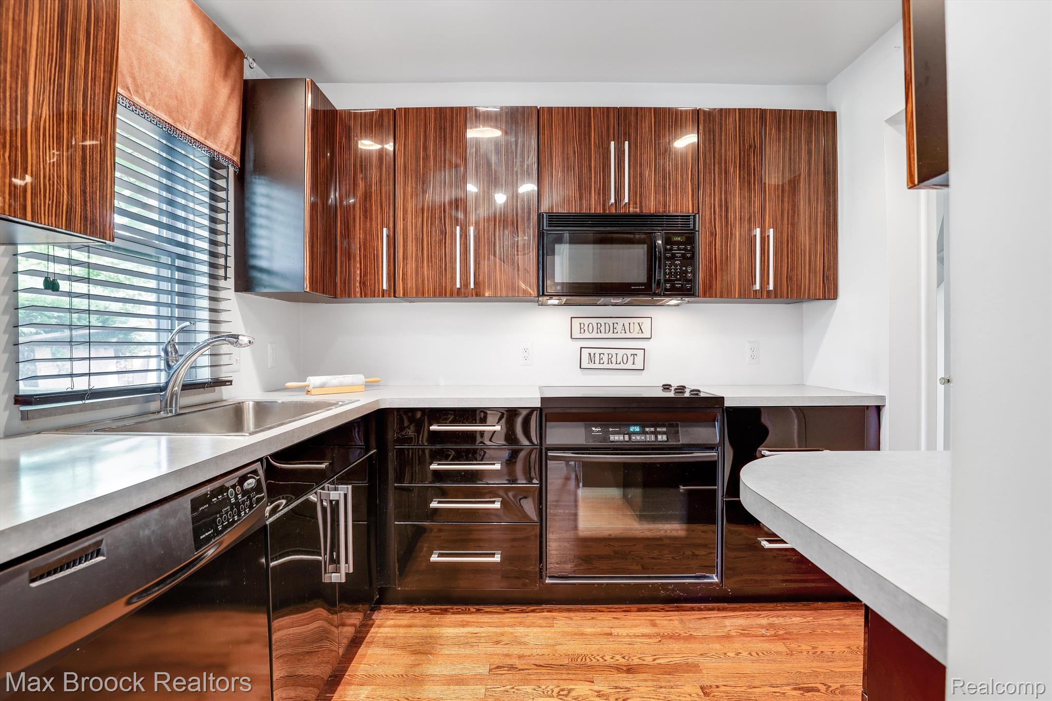 2809 Derby Road Troy, MI 48084 - Photo 9 of 27 Gallery Image 9