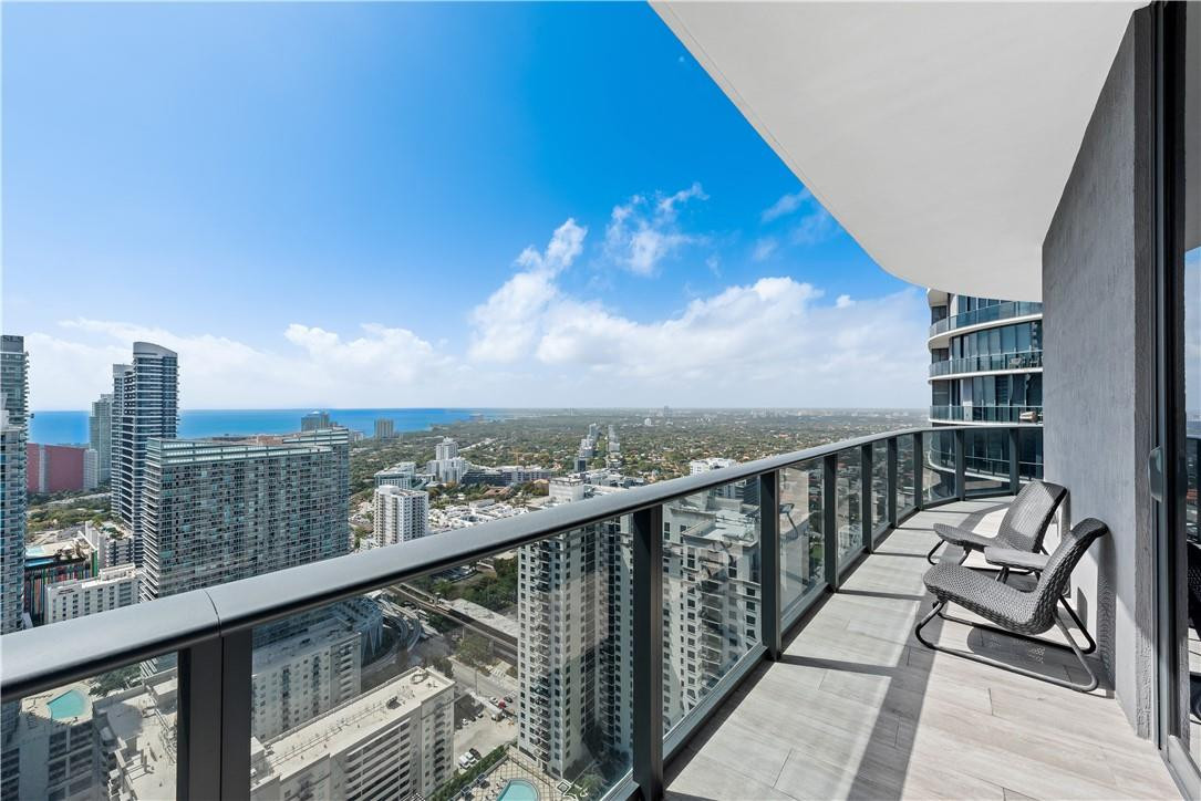 45 Southwest 9th Street, Unit 4406 Miami, FL 33130 - Photo 8 of 33 Photo 8