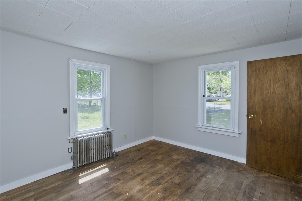 135 Lucerne Road Springfield, MA 01119 - Photo 23 of 40