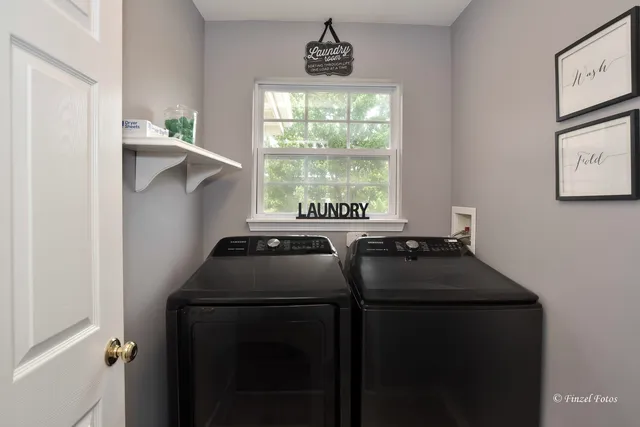 $450,000 | 2012 Spring Creek Lane, McHenry, IL 60050