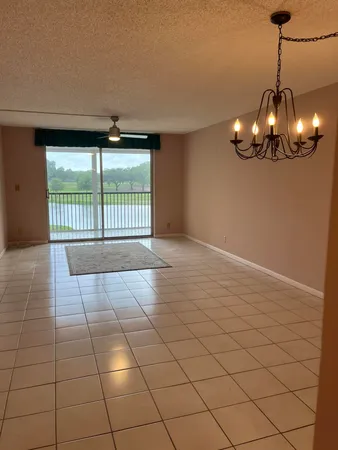 $209,000 | 3001 West Rolling Hills Circle, Unit 301, Davie, FL 33328