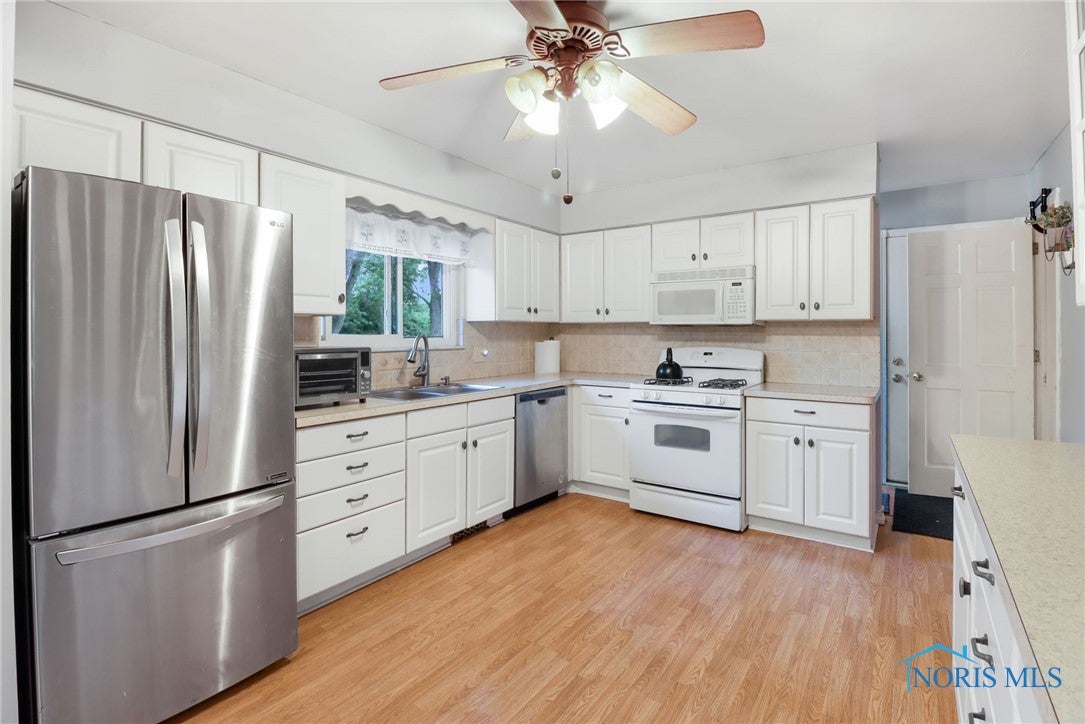 6408 Longfellow Road Sylvania, OH 43560 - Photo 10 of 24 Gallery Image 10