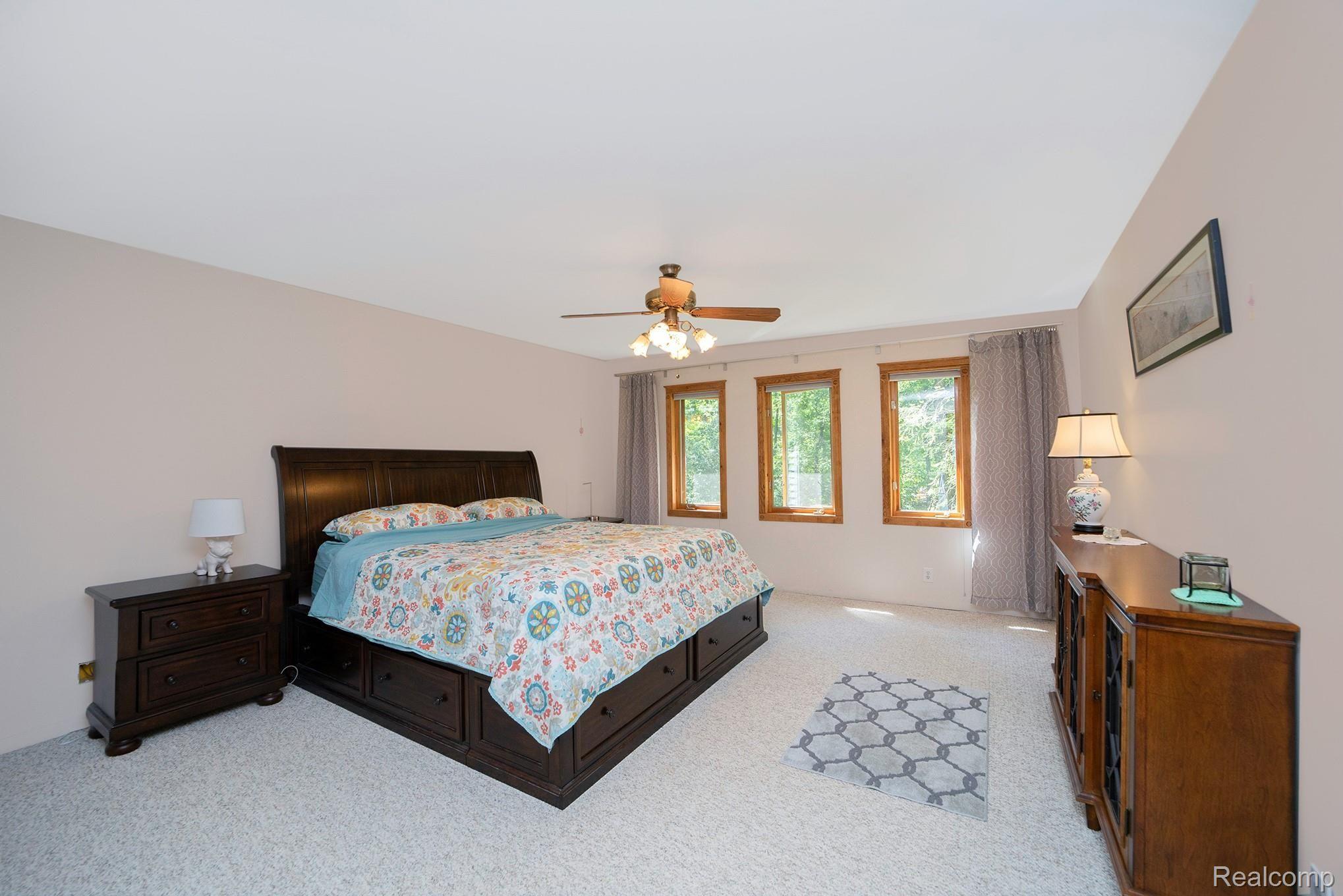 2945 Trilogy Road Milford, MI 48381 - Photo 18 of 36 2.jpg