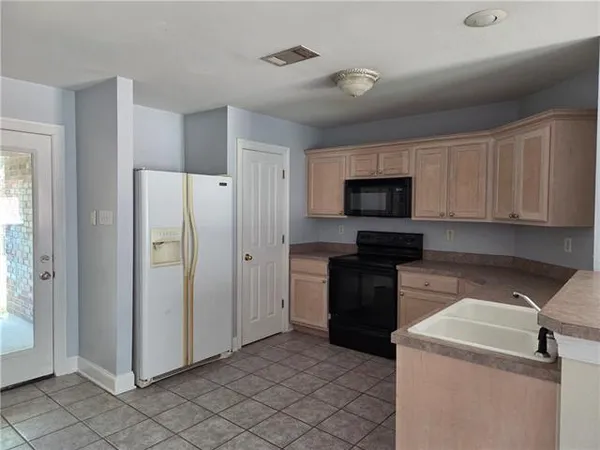 $1,200 | 149 Remmy Court, Mandeville, LA 70448