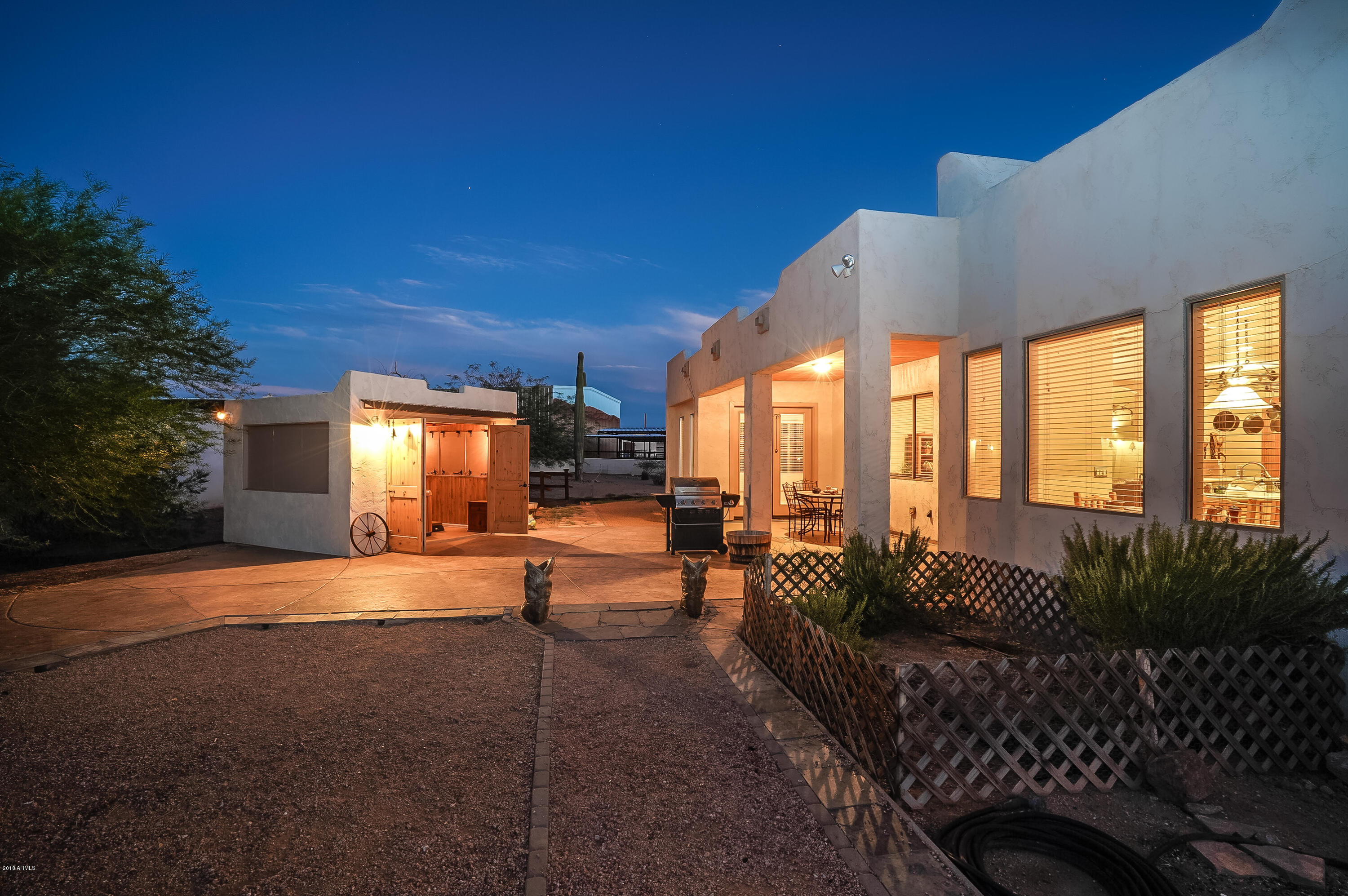 135 North Sixshooter Road Apache Junction, AZ 85119 - Photo 59 of 63 Sixshooter - 47