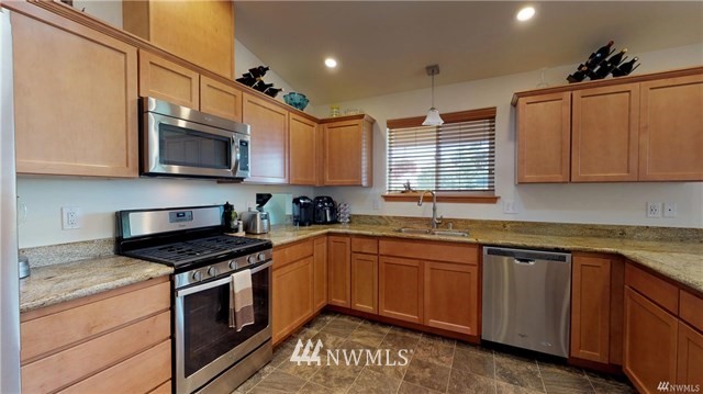 10306 Collins Road Sedro-Woolley, WA 98284 - Photo 11 of 28 Gallery Image 11