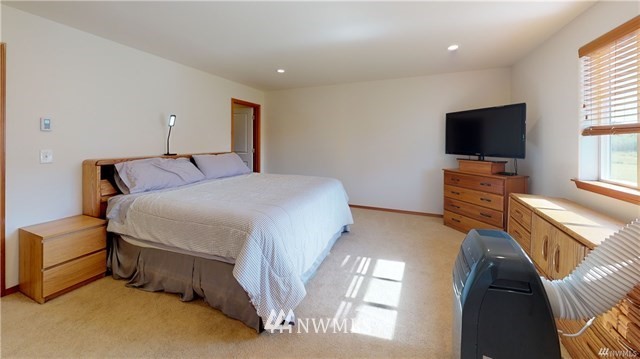 10306 Collins Road Sedro-Woolley, WA 98284 - Photo 14 of 28 Gallery Image 14