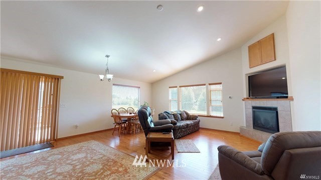 10306 Collins Road Sedro-Woolley, WA 98284 - Photo 8 of 28 Gallery Image 8