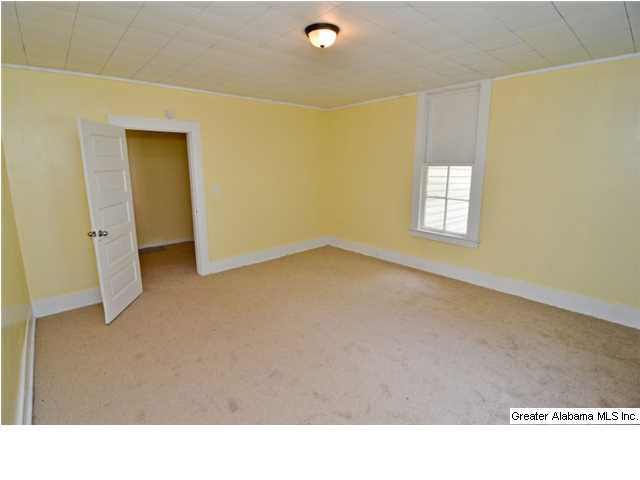 1017 15th Place Southwest Birmingham, AL 35211 - Photo 8 of 30