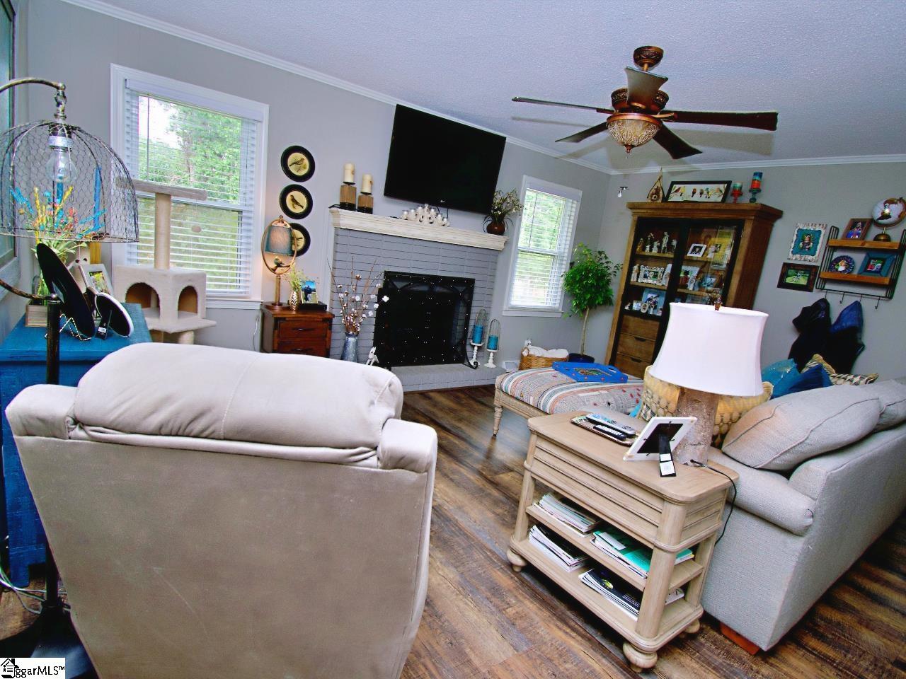 700 West Lee Road Taylors, SC 29687 - Photo 7 of 27 Gallery Image 7