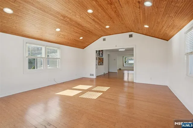 $724,999 | 6 Arrow Drive, Livingston, NJ 07039