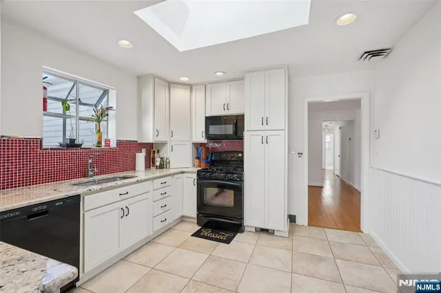 $724,999 | 6 Arrow Drive, Livingston, NJ 07039