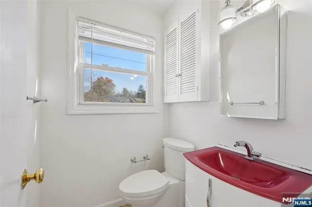 $724,999 | 6 Arrow Drive, Livingston, NJ 07039